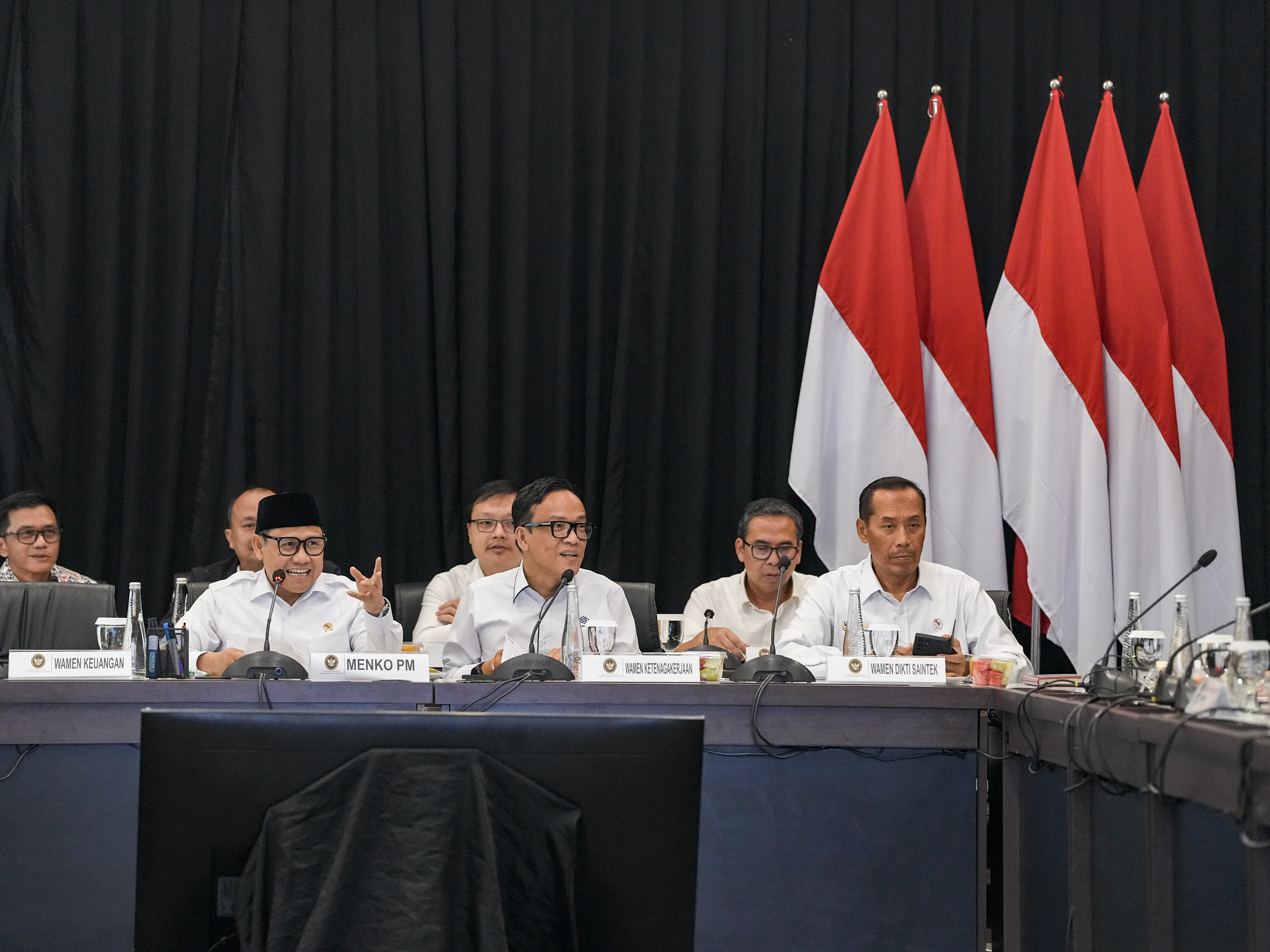 Menko PM Muhaimin Pimpin RTM Strategi Pemberdayaan Angkatan Kerja untuk Sikapi Angka Pengangguran